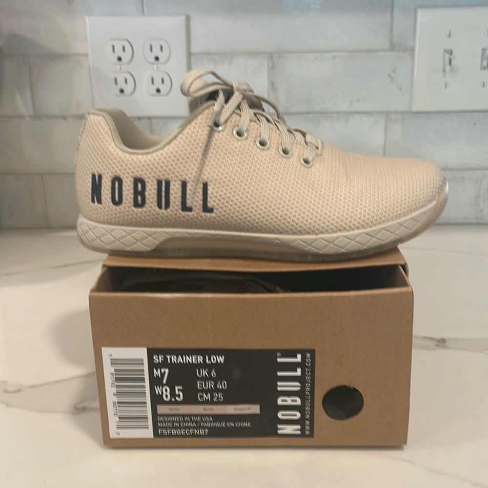 Nobull trainers. Size 8.5